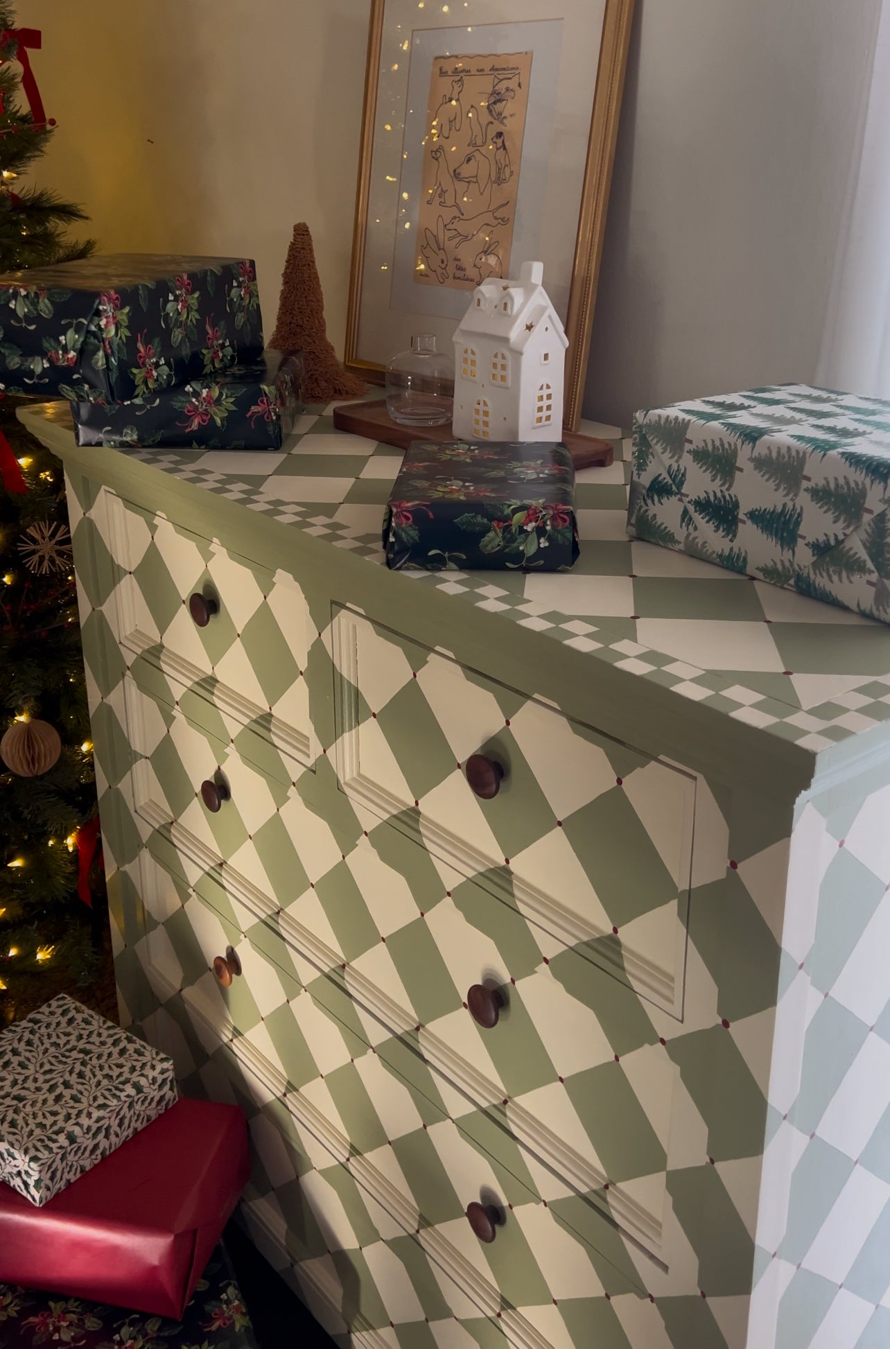 Green & Cream Diamond Tallboy