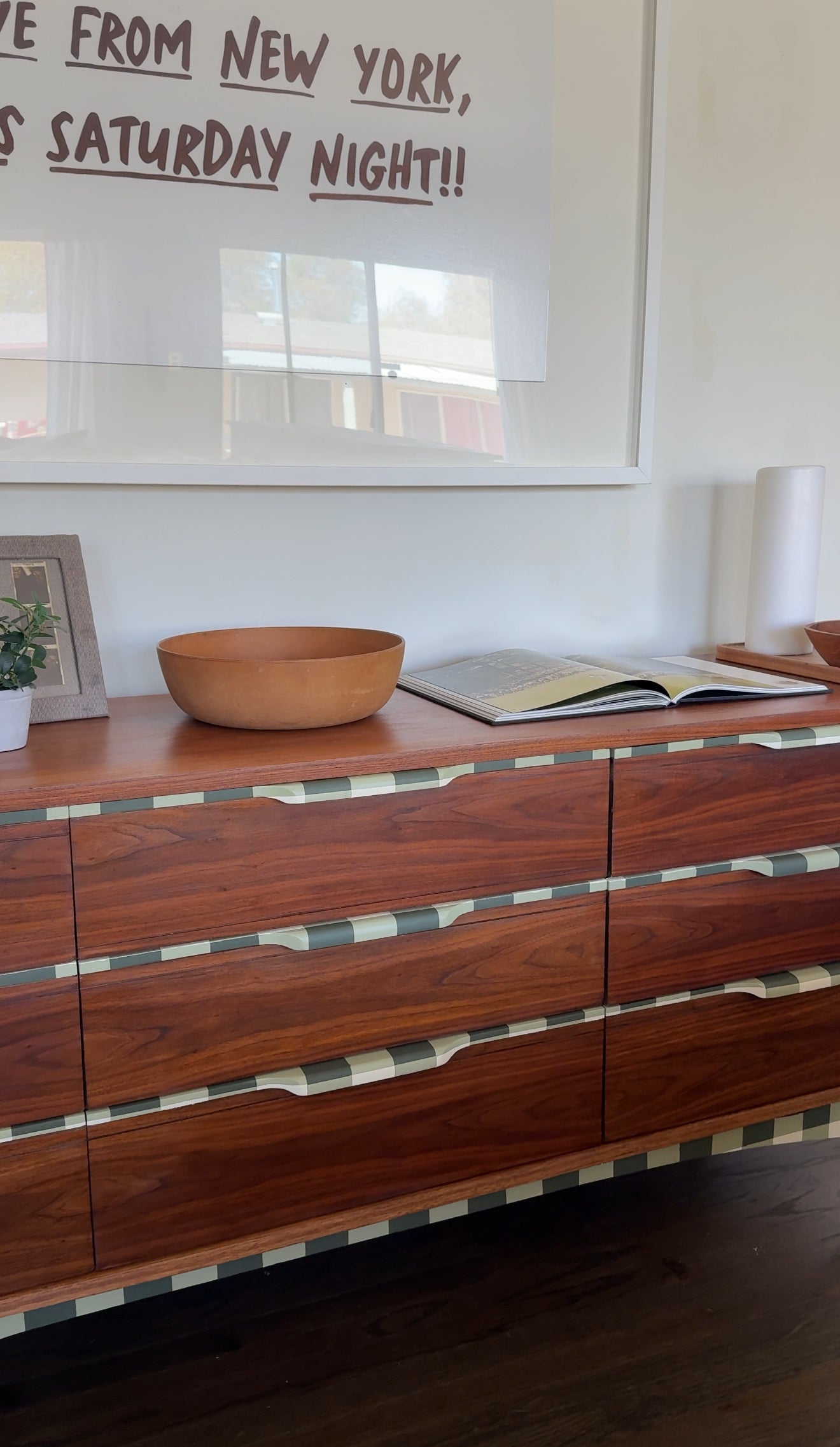The Monday Dresser