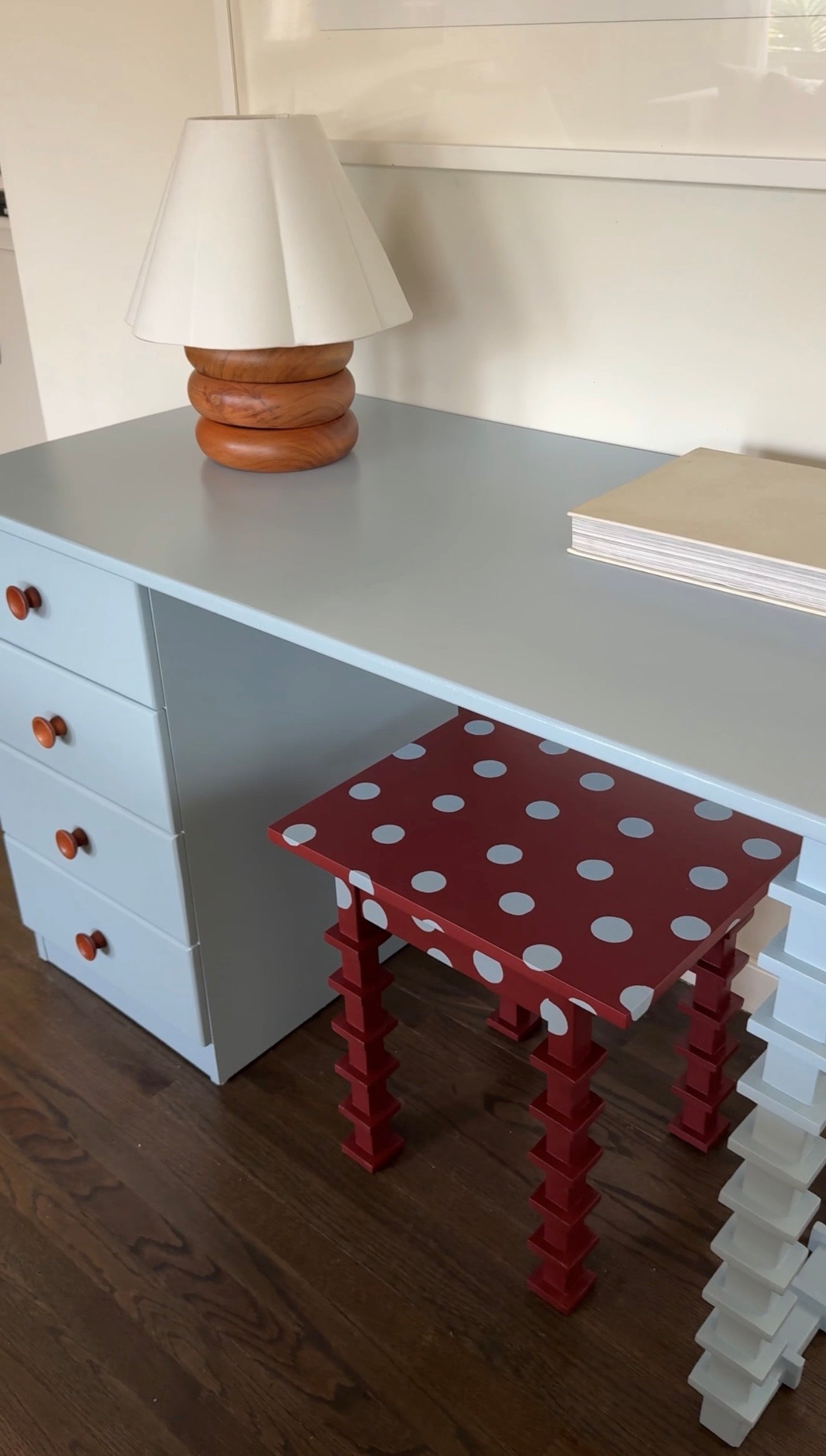 The Clairo Desk Set