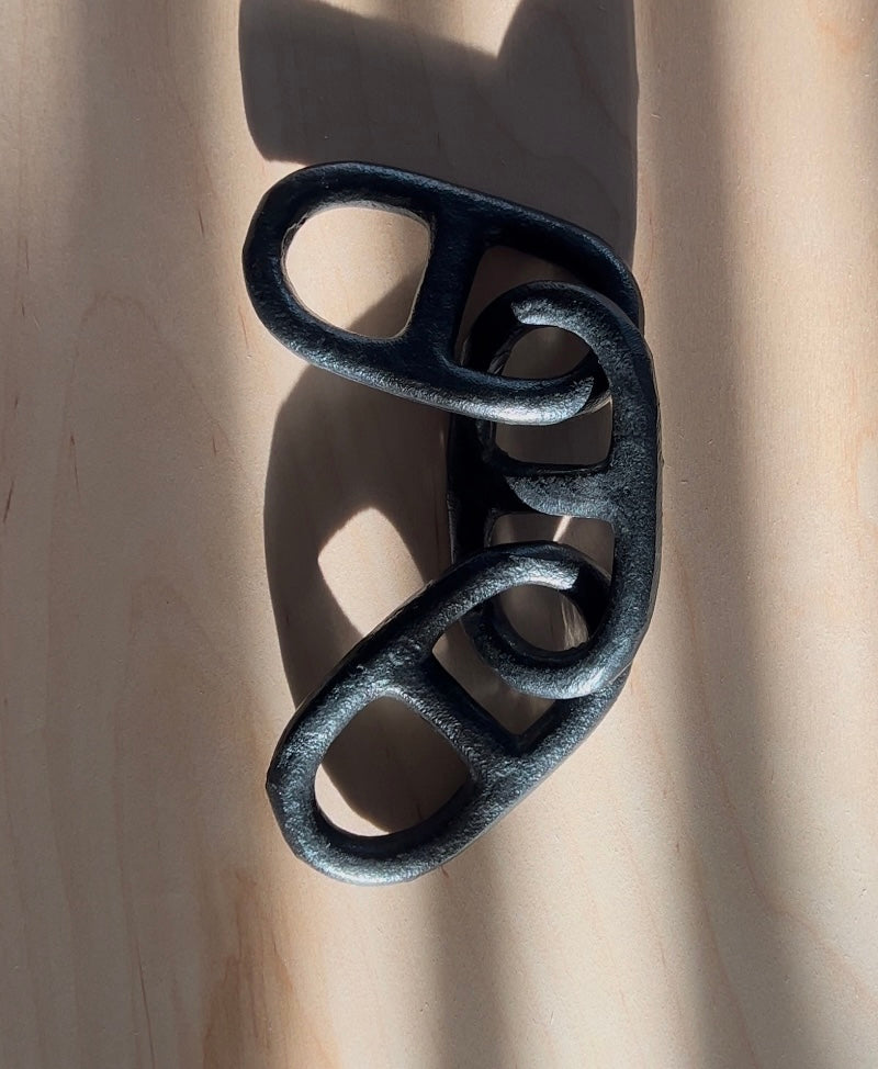 Black Metal Chain