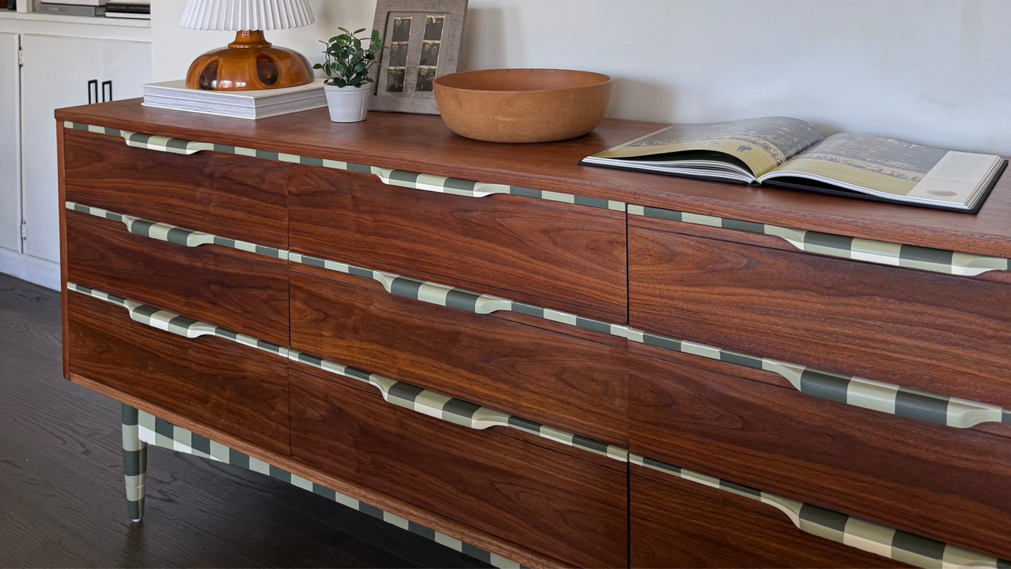 The Monday Dresser