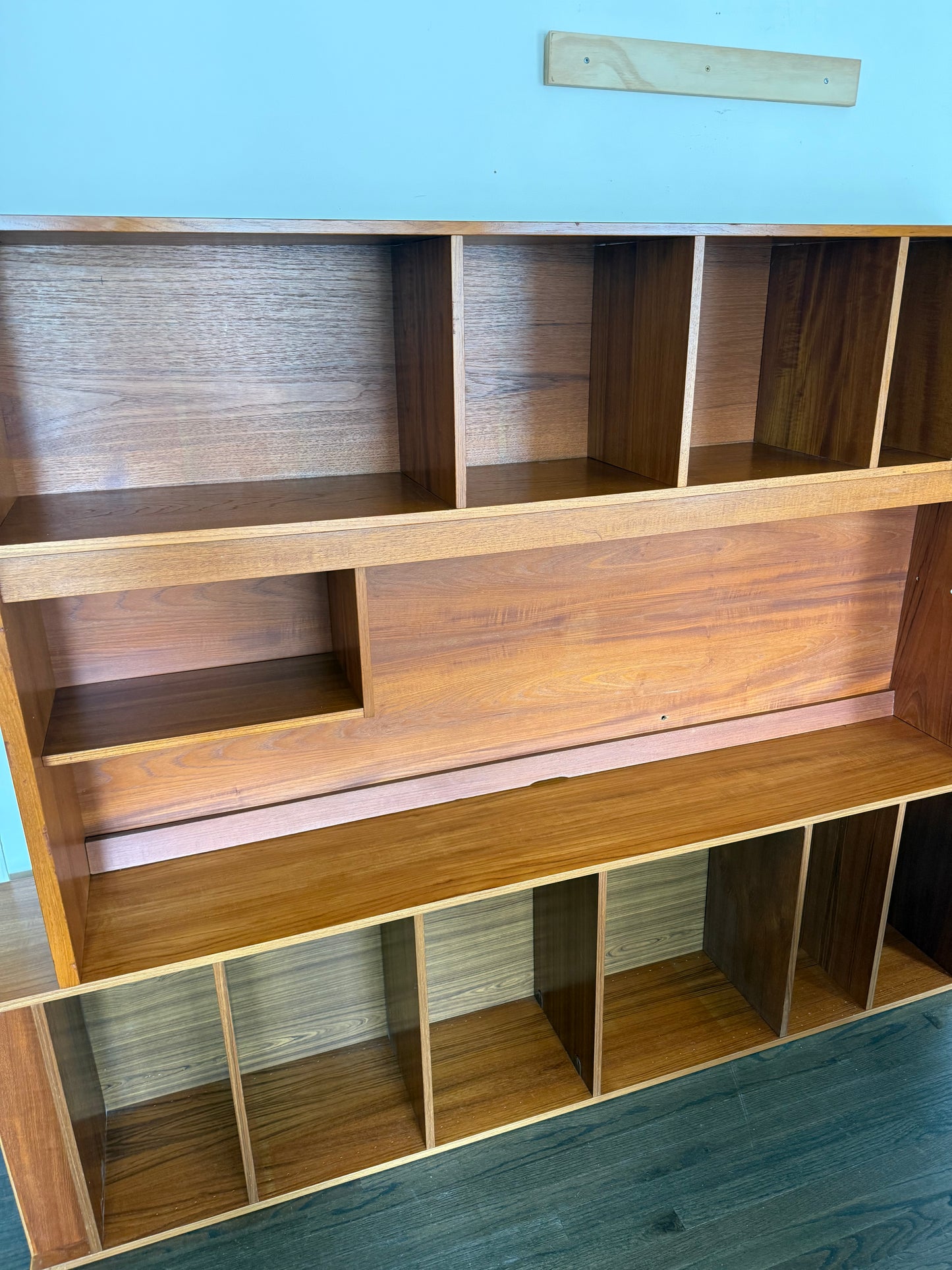 MCM Shelf