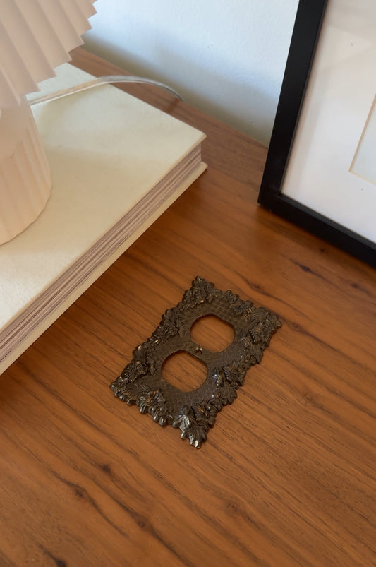Vintage Outlet Cover Plate