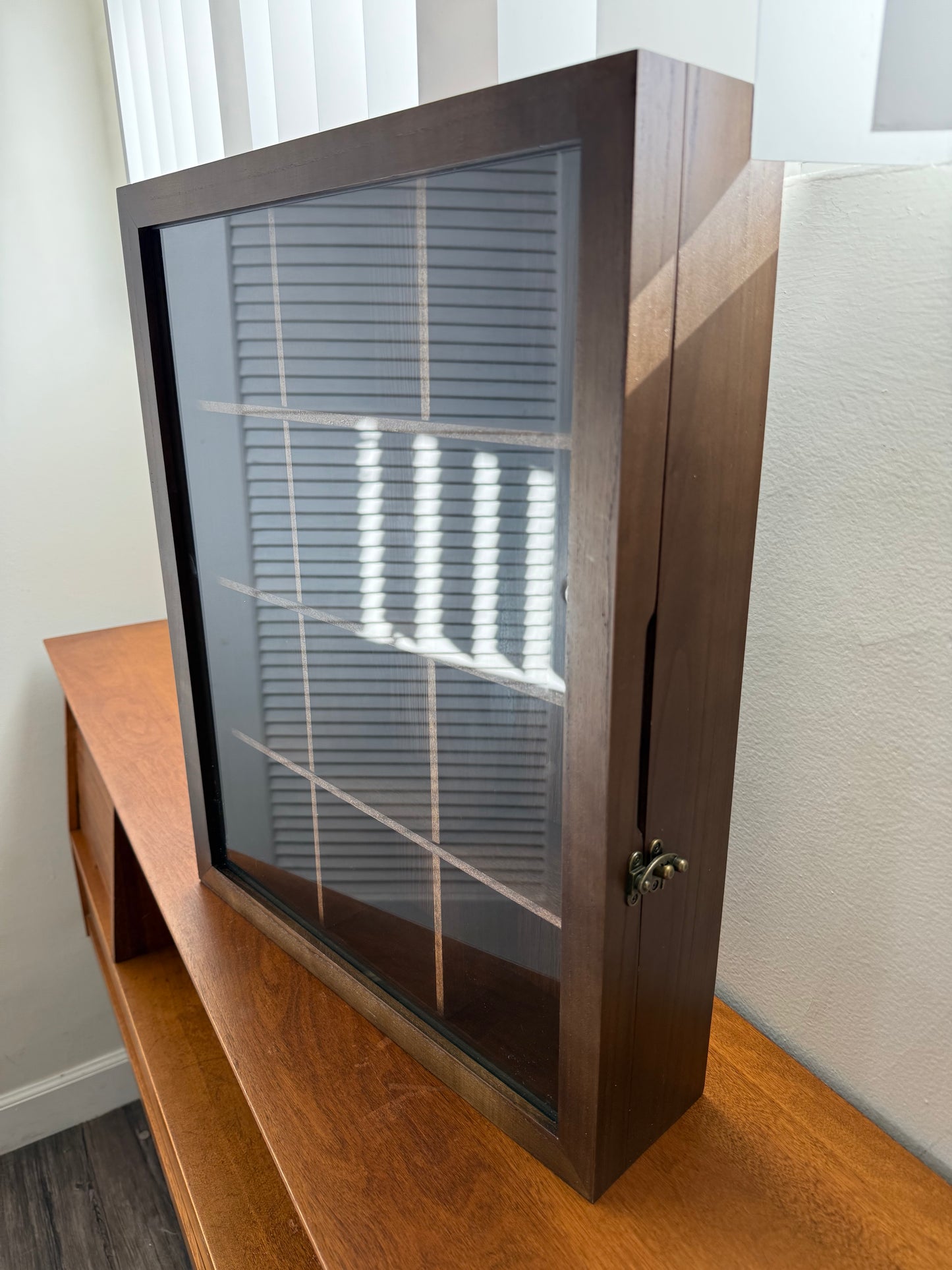 The Eau Box - Walnut