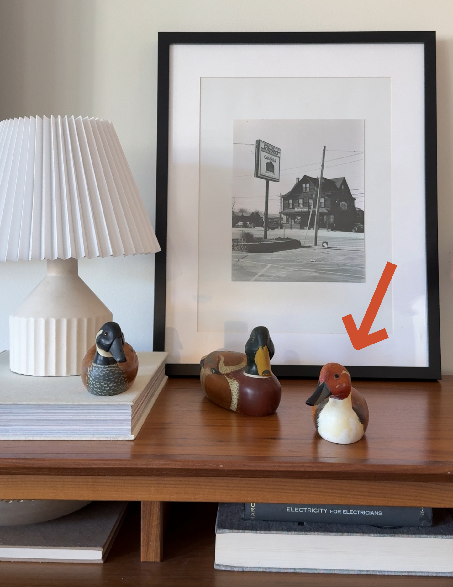 Small Wooden Duck (Mahogany Head)