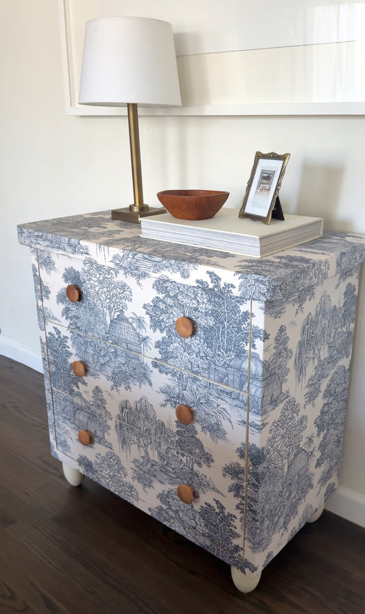 The Birdie Dresser